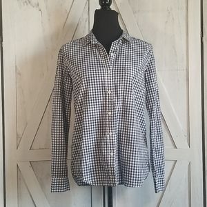 GAP Fitted Boyfriend Button Down